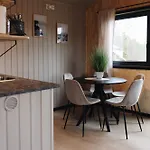 Yttervik 摩城