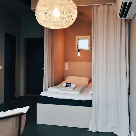 Yttervik Resort *
